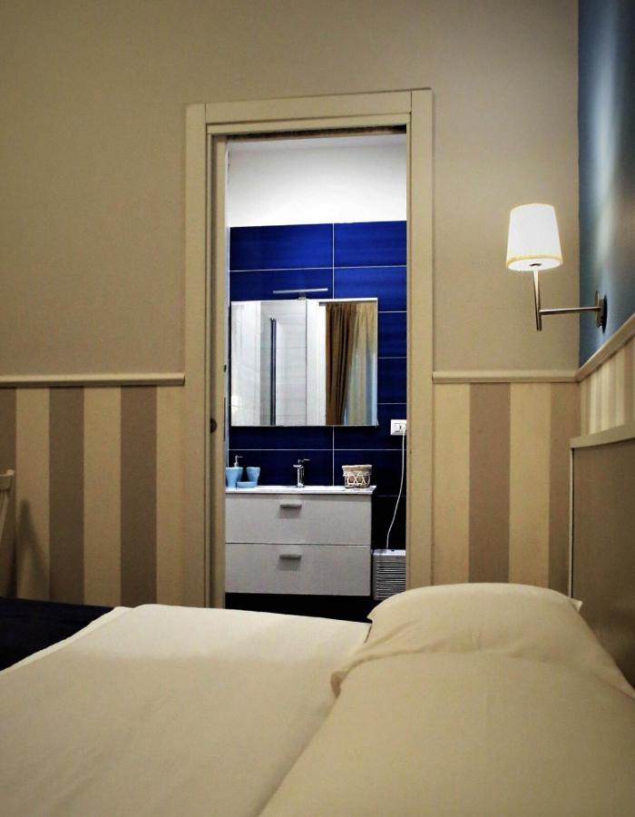 61 Piazza Cavour Hotel Naples Exterior photo